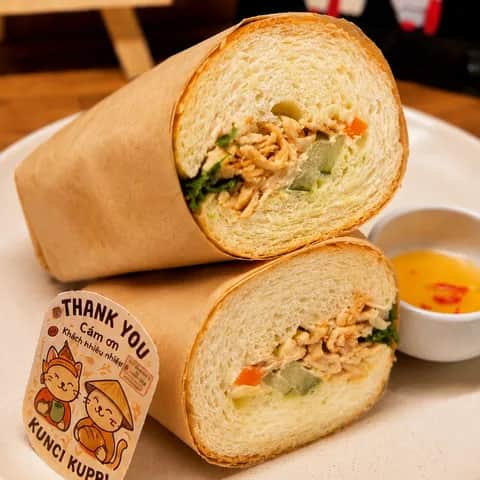 Banh Mi Tuna Samba Matah